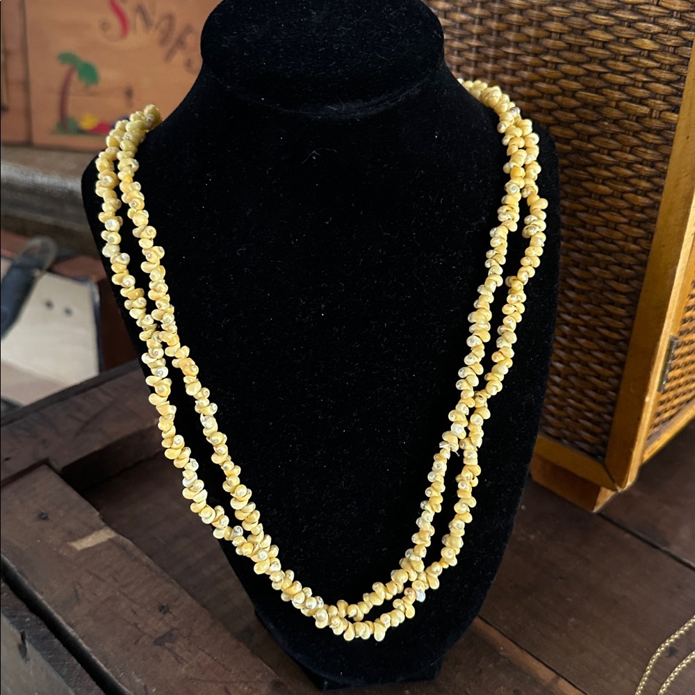 Vintage Yellow Popcorn Style Beads 24” 🍿